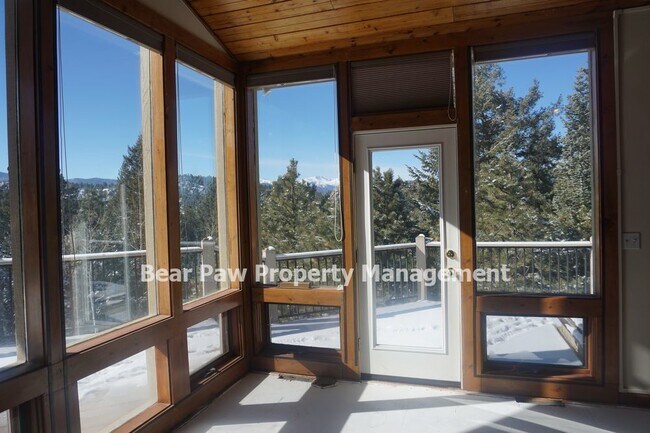 Building Photo - Amazing Views of Mt. Evans in Evergreen Highlands!