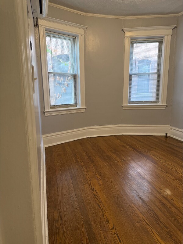 Building Photo - 4622 2nd Ave