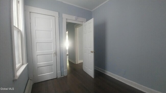 Building Photo - 335 3rd St