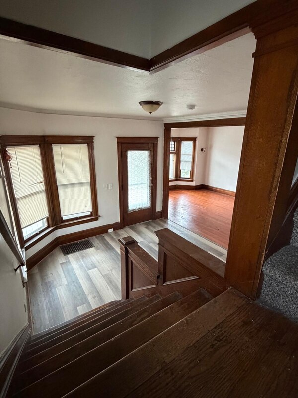 Building Photo - 36 Ferrin Pl