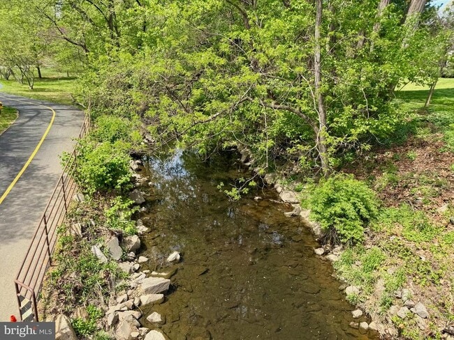 Building Photo - 5736 8th Rd N