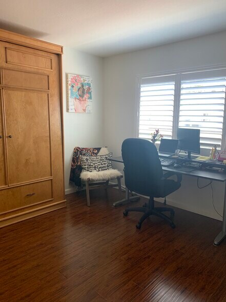Building Photo - 762 E Orange Grove Blvd