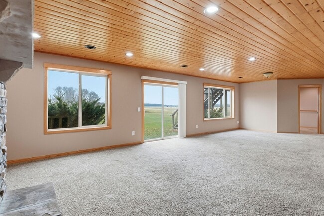 Building Photo - 1778 Klondike Dr NE