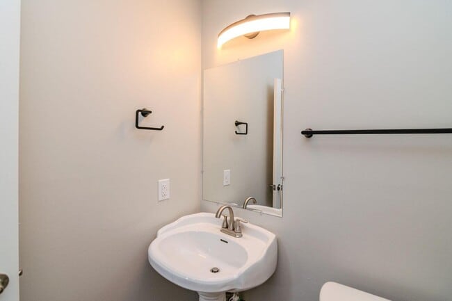 Building Photo - 2539 Danielle Ln