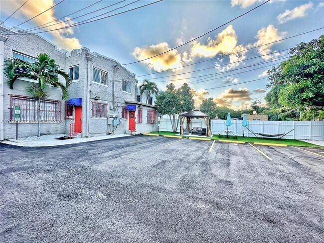 Building Photo - 2153 SW 14th Terrace