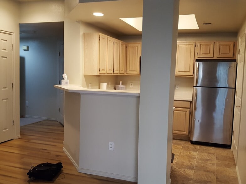Home entry and closet - 900 Bitner Rd