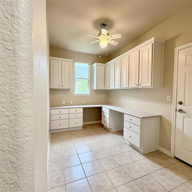 Building Photo - 109 Saddle Trail