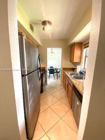 Building Photo - 8601 SW 94th St