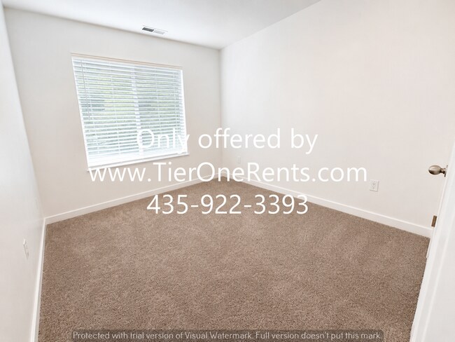 Building Photo - NO DEPOSIT option available for qualified renters!