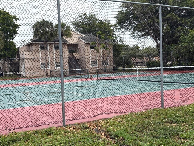 Building Photo - 1971 NW 96th Terrace