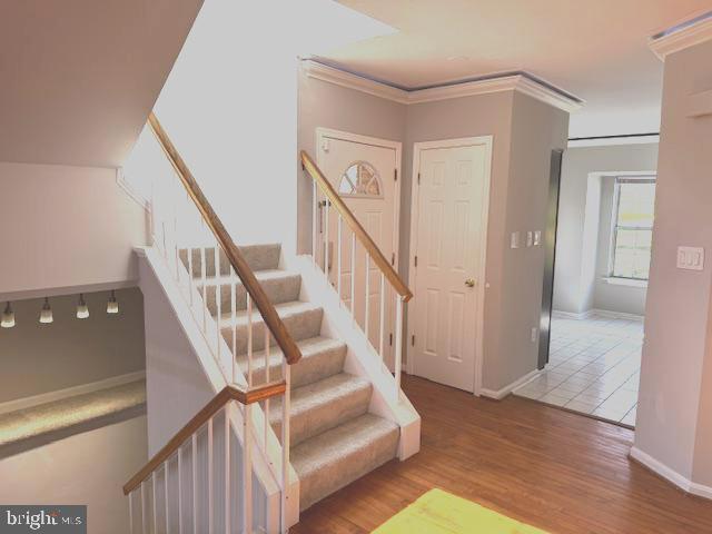 Building Photo - 15661 Montview Dr