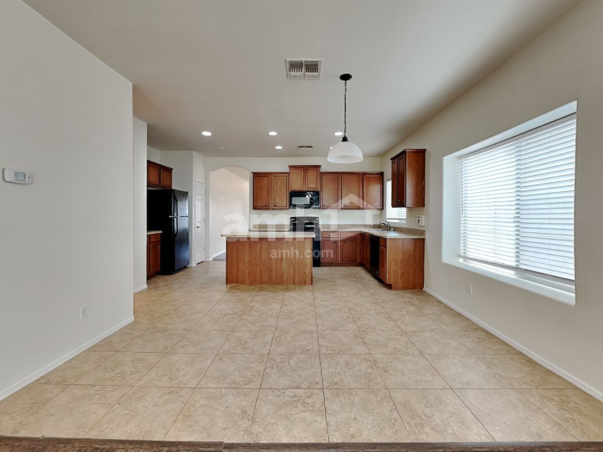 Building Photo - 14610 W Acapulco Ln