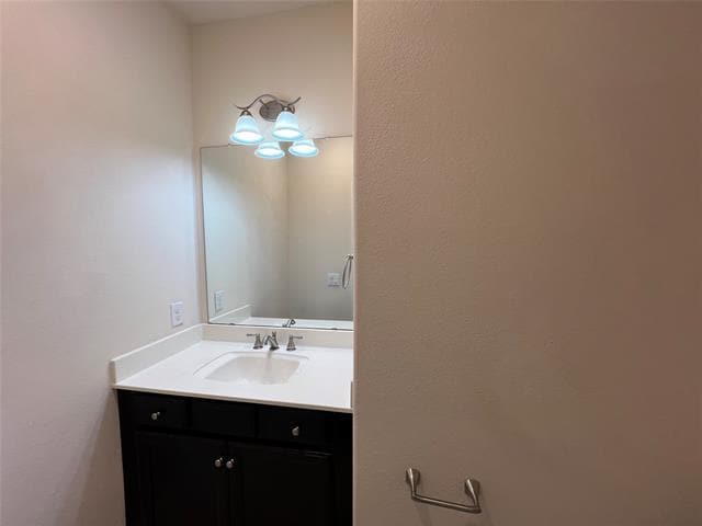 Building Photo - 587 Hampshire Dr