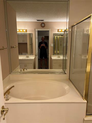 Building Photo - 1208 Red Bird Ln