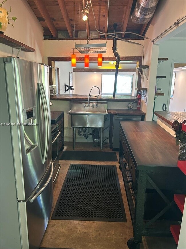 Building Photo - 9530 NW 1st Ave