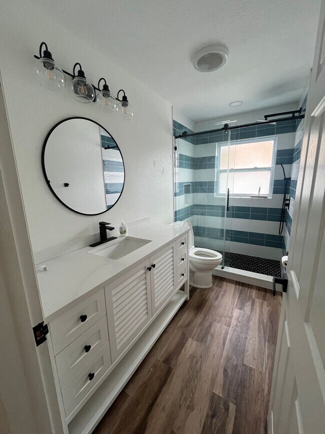 Building Photo - Stunning Seminole Home with Private Pool | 3 Bed / 2 Bath