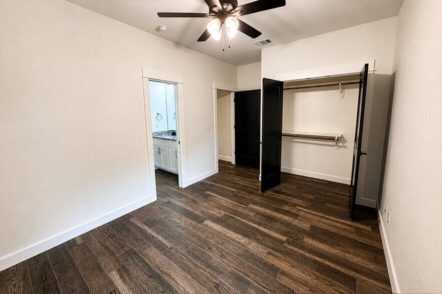 Building Photo - 3914 Gracey Ln
