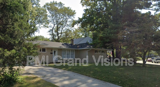 Primary Photo - 13 3rd Dr