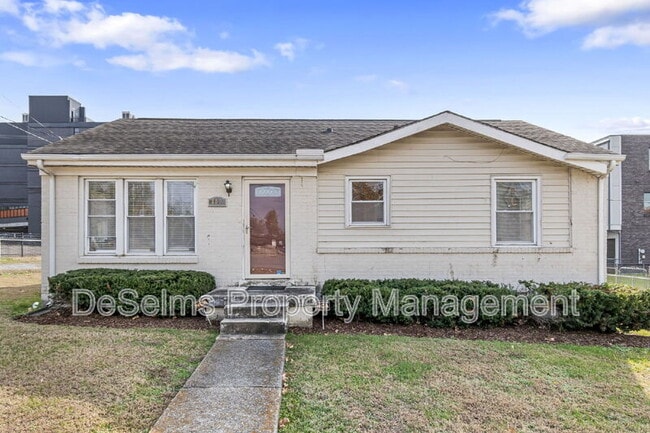 Building Photo - 802 Ramsey St