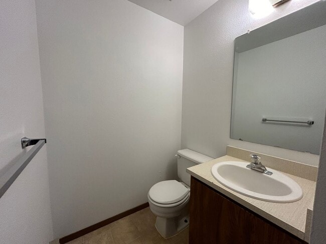 Building Photo - Charming 2-Bedroom Townhome in Loveland