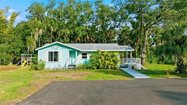 Building Photo - 8010 Riverview Dr