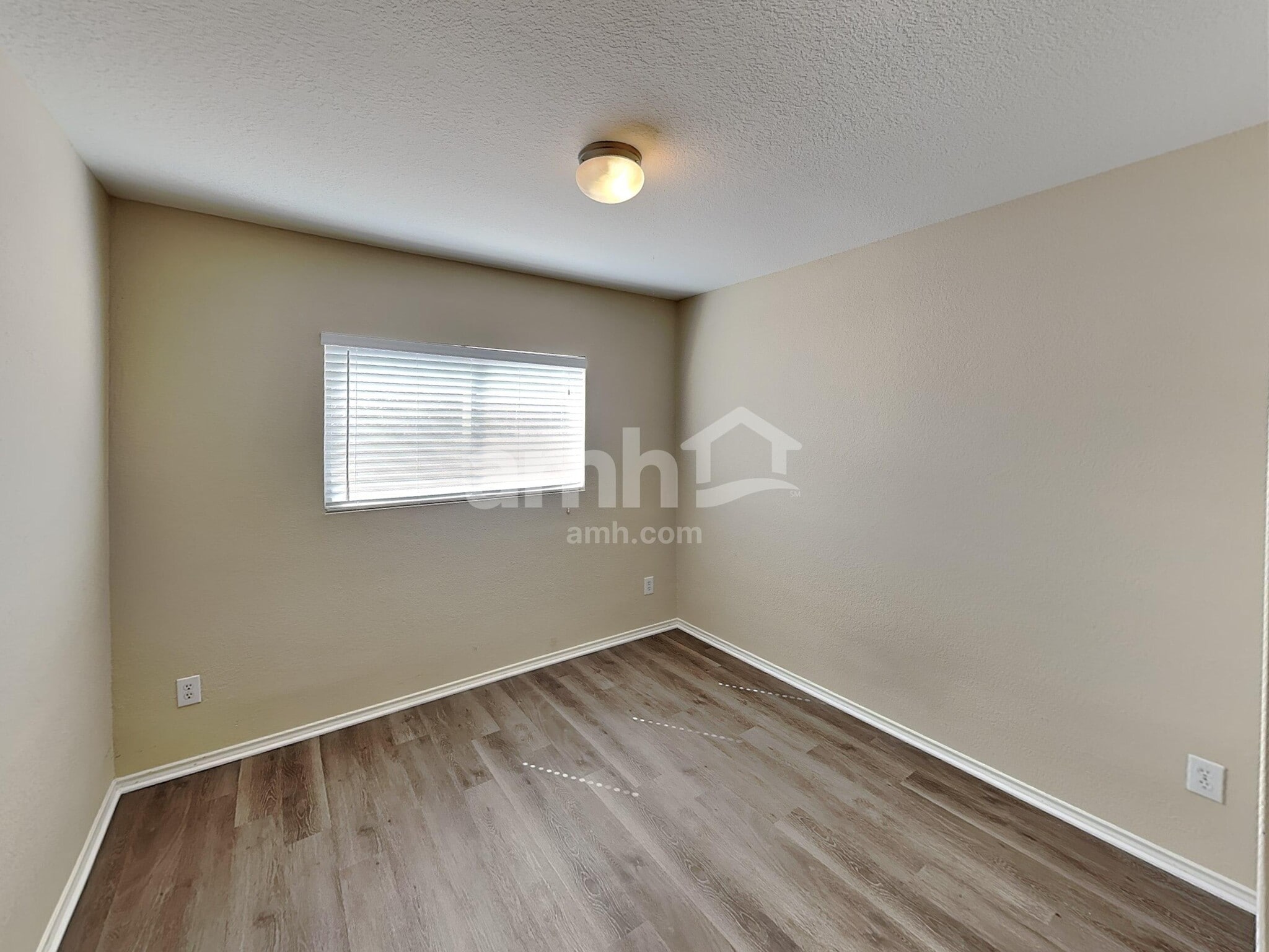 Building Photo - 12322 Mountain Pne