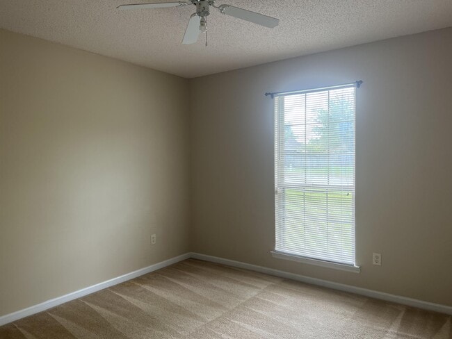 Building Photo - 103 Bridgemont Way