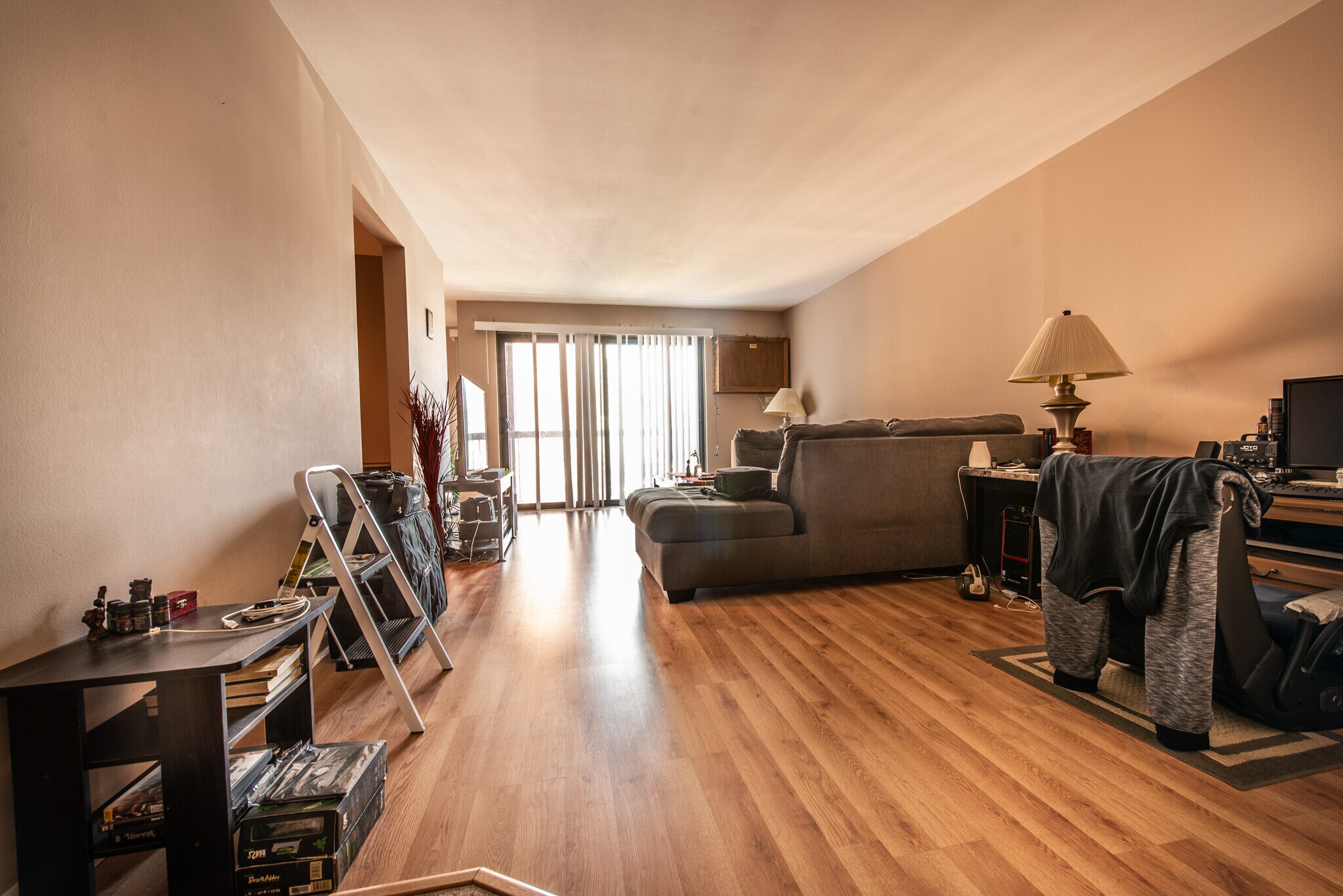 Building Photo - 5525 N Chester Ave