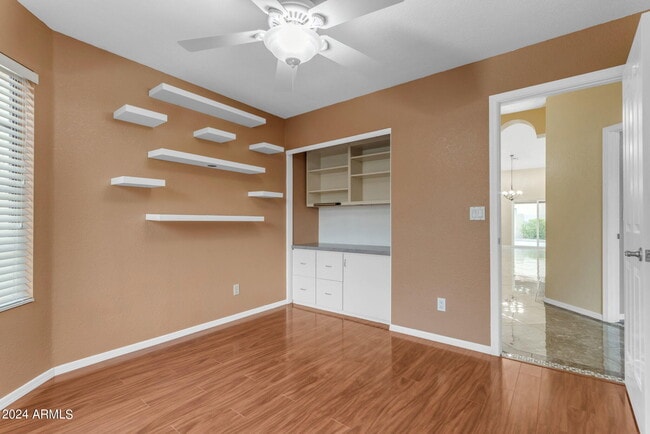 Building Photo - 387 W Larona Ln