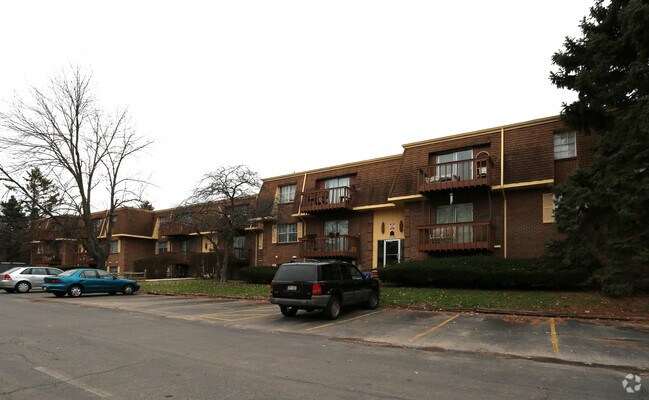 The Apartments at 1147 NW Washington Blvd - Washington Square