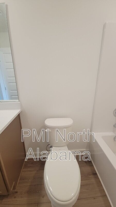 Building Photo - 7578 Discovery Pt Dr NW