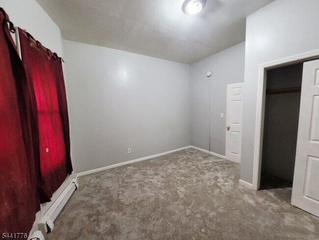 Building Photo - 45 Winans Ave