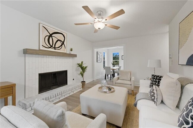 Building Photo - 180 Summit Ave SE