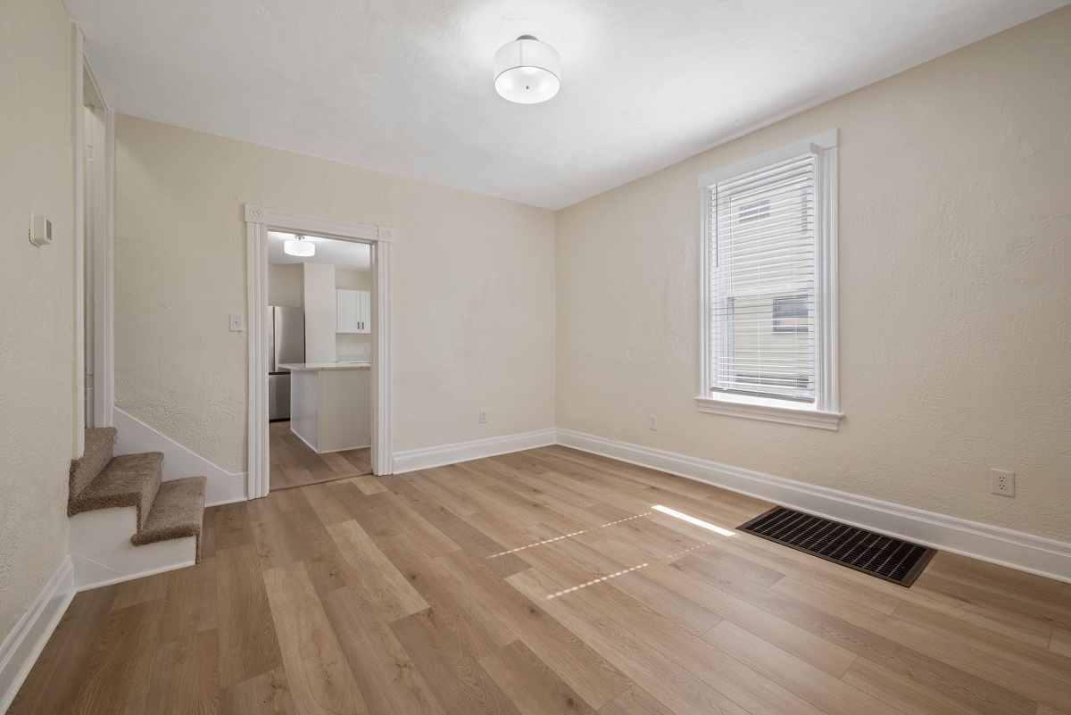 Building Photo - 503 3rd Ave