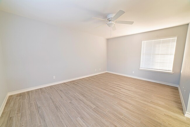 Building Photo - 8655 Northridge Loop