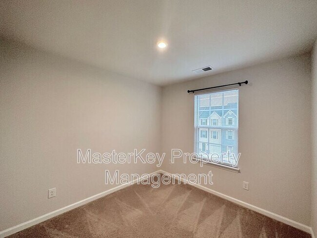 Building Photo - 466 Brier Summit Pl