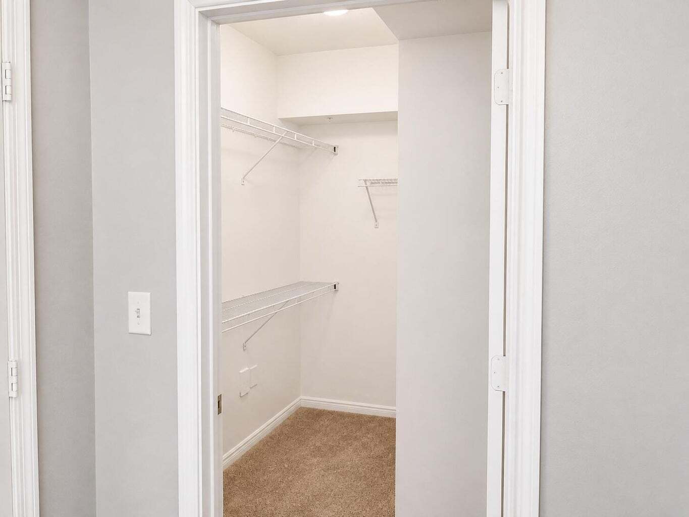 Building Photo - 6521 Emerald Dunes Dr