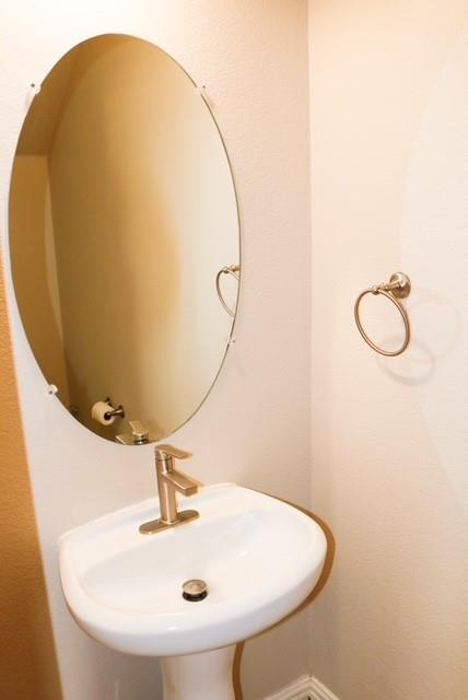 Building Photo - 1404 Harvest Bend Ln