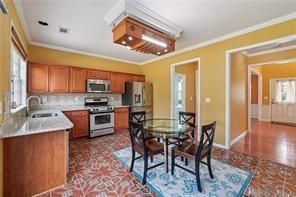 Building Photo - 8965 Friarbridge Dr