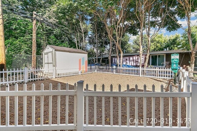 Building Photo - 8111 W 10th Ave