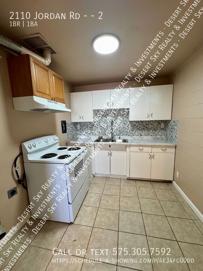 Building Photo - 2110 Jordan Rd