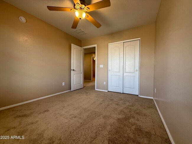 Building Photo - 1821 W Desert Mountain Dr