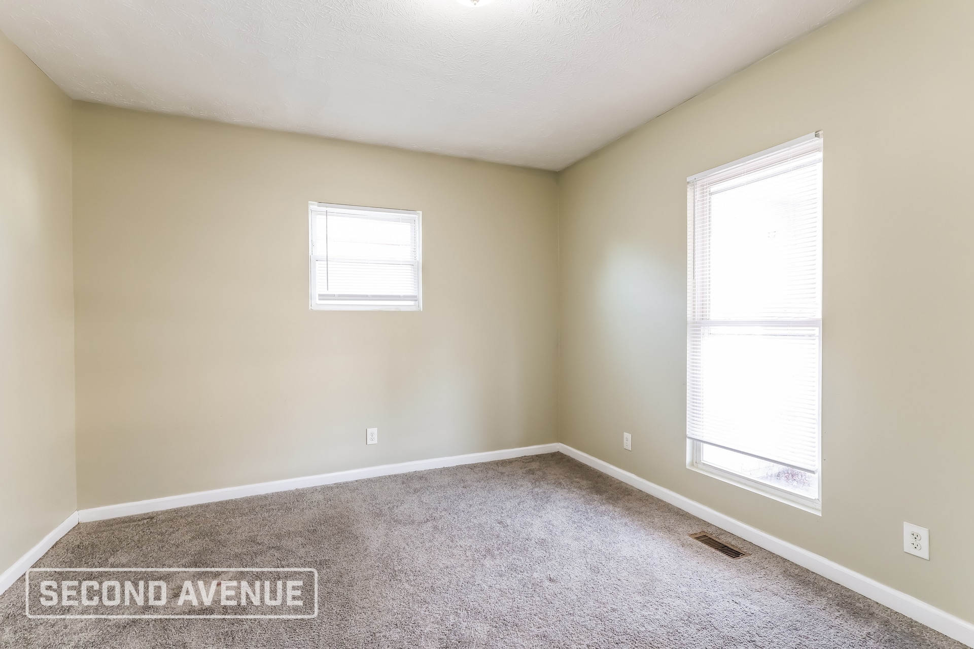 Building Photo - 540 Beecher St