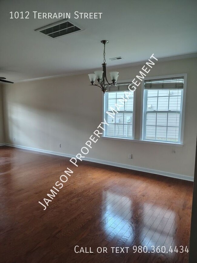 Building Photo - 1012 Terrapin St