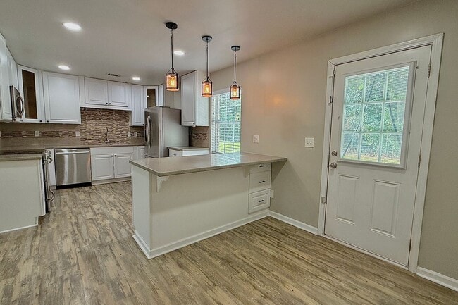 Building Photo - COMING AUGUST 2026! (Small Pets Only)