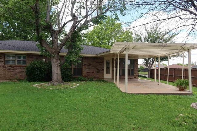 Building Photo - 4601 Misty Valley W