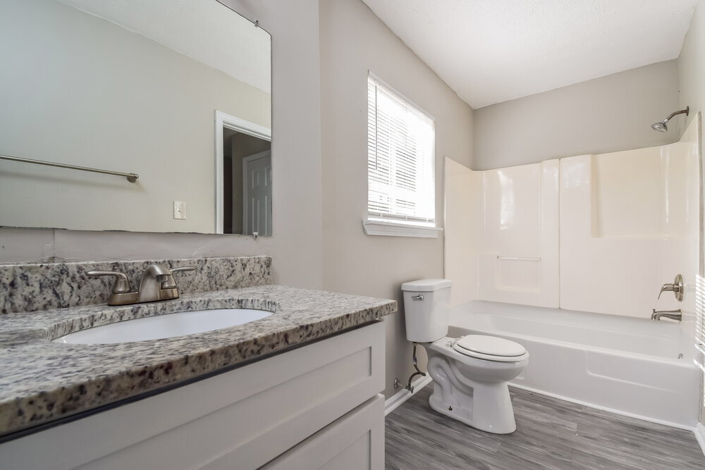Building Photo - 955 King James Dr