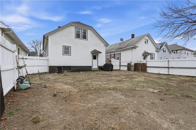 Building Photo - 44 Holburn Ave