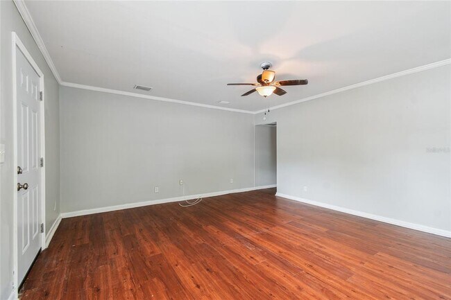 Building Photo - 751 Southwest Boulevard N