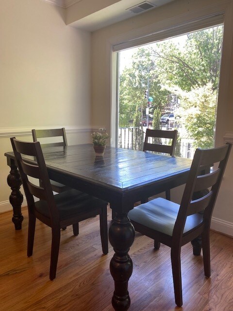 Dining area - 88 P St NW